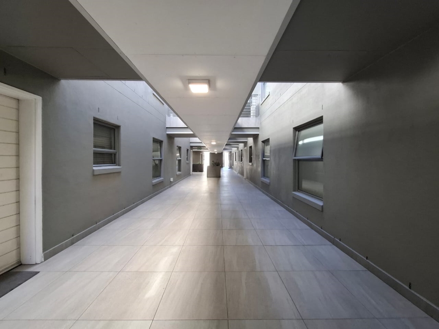 1 Bedroom Property for Sale in Edgemead Western Cape